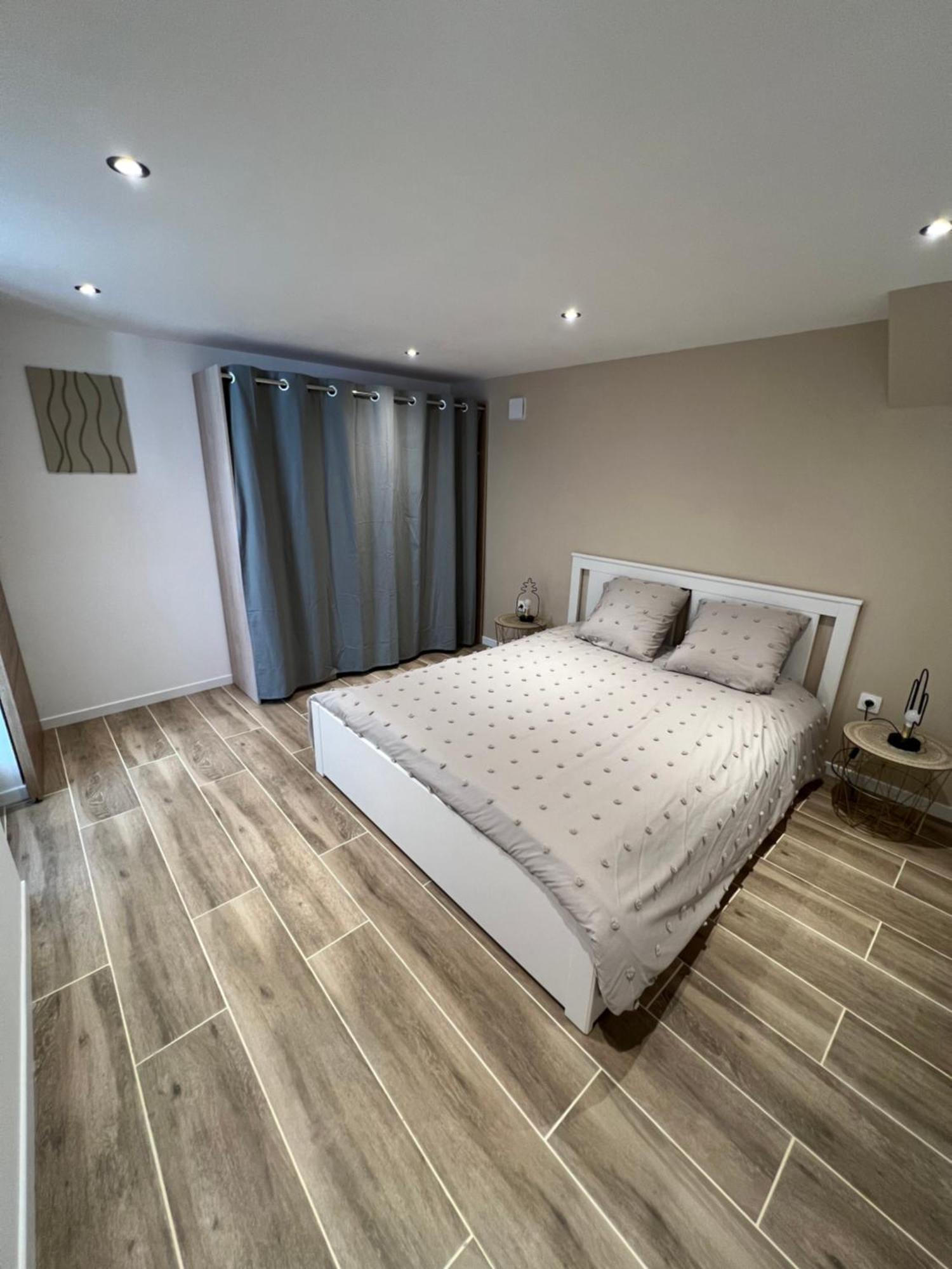 Appartement T2 Avec Jardin Puget-sur Argens Εξωτερικό φωτογραφία